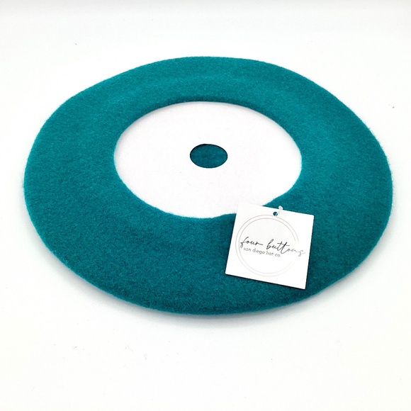 San Diego Hat Company Wool Beret in Green - New main image 6